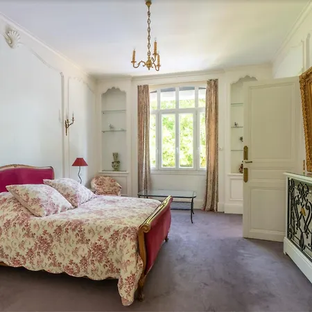 Semesterbostad Manoir 19e 7 Chambres, Piscine Chauffee, Parc Arbore Proche En Champagne - Fr-1-611-95