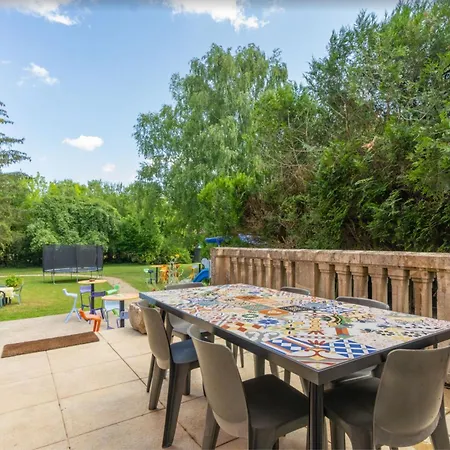 Manoir 19e 7 Chambres, Piscine Chauffee, Parc Arbore Proche En Champagne - Fr-1-611-95 *