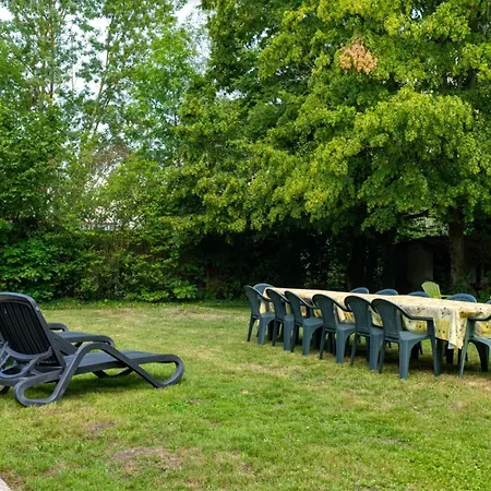 Manoir 19e 7 Chambres, Piscine Chauffee, Parc Arbore Proche En Champagne - Fr-1-611-95
